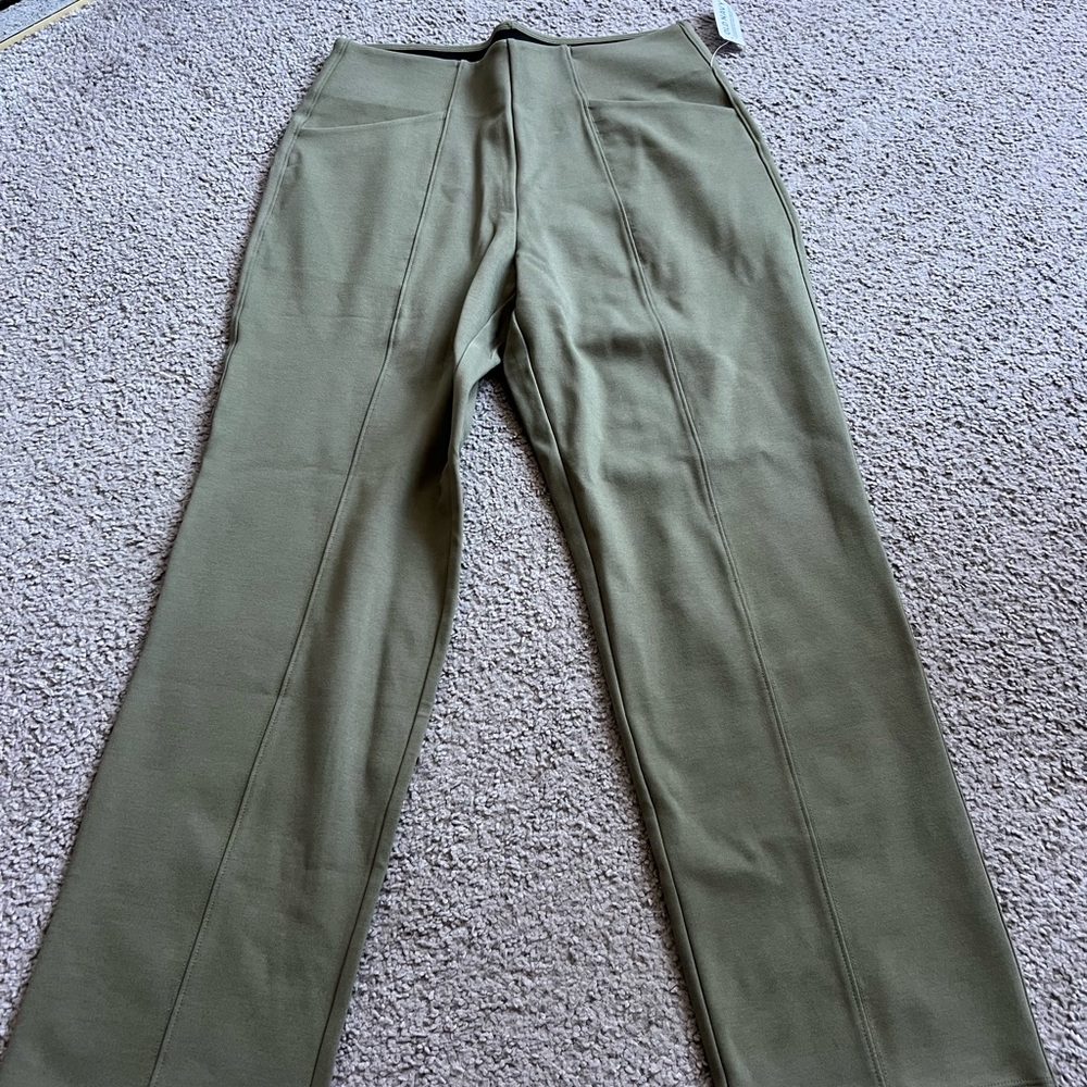 Old navy women’s straight leg pants
